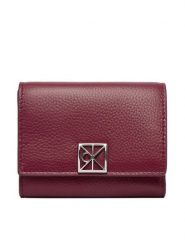 Calvin Klein Portfel Emblem Hw Pebble Trifold W/Zip LV04F1128G Bordowy. Czerwone portfele damskie Calvin Klein, bez wzorów, ze skóry. Za 289.99 zł.