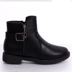 Botki sztyblety czarne MP-35 Black. Czarne botki damskie ButyModne, ze skóry ekologicznej, z okrągłym noskiem, bez obcasa, na płaskiej podeszwie, bez zapięcia. W wyprzedaży za 98.84 zł.