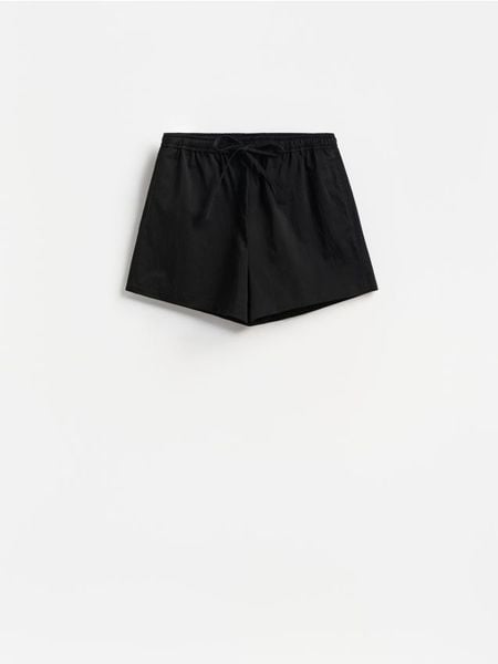 Szorty z bawełną - czarny. Czarne szorty damskie Reserved, l, bez wzorów, z bawełny. W wyprzedaży za 45.99 zł.