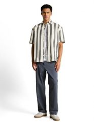 Tom Tailor Denim koszula z krótkim rękawem Mężczyźni Comfort Fit Bawełna (100%) biały, L. Białe koszule męskie Tom Tailor Denim, l, bez wzorów, z bawełny, bez kołnierzyka, bez ramiączek. Za 249.95 zł.