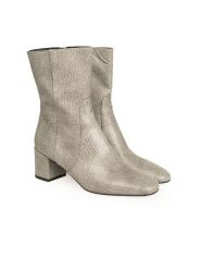 Patrizia Pepe Botki | 2V9218/A8J7 | Kobieta | Szary. Szare kozaki damskie Patrizia Pepe, ze skóry, bez obcasa. W wyprzedaży za 579.00 zł.