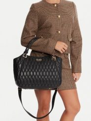 Guess Torebka Valla HWQG81 22220 Czarny. Czarne torebki do ręki damskie Guess, z aplikacjami, ze skóry, bez dodatków. Za 439.99 zł.