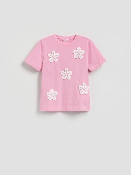 T-shirt z haftem - różowy. Czerwone t-shirty damskie Reserved, l, bez wzorów, z bawełny, bez kołnierzyka. Za 79.99 zł.