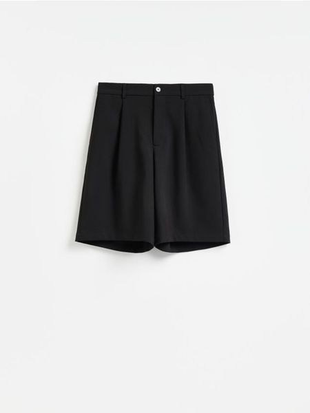 Szorty wide leg - czarny. Czarne szorty męskie Reserved, l, bez wzorów, z tkaniny. Za 139.99 zł.