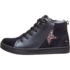 Skórzane sneakersy w kolorze granatowym. Niebieskie trampki i tenisówki dziewczęce Lamino, bez wzorów, z materiału, bez zapięcia. W wyprzedaży za 159.95 zł.