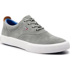 Tenisówki TOMMY HILFIGER - Core Thick Suede Sneaker FM0FM02050 Griffin 991. Trampki męskie marki Tommy Hilfiger. Za 449.00 zł.