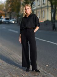 Spodnie - czarny. Czarne spodnie materiałowe damskie Sinsay, l, bez wzorów. W wyprzedaży za 29.99 zł.