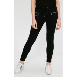 Answear - Spodnie. Spodnie materiałowe damskie marki ANSWEAR. W wyprzedaży za 69.90 zł.