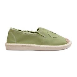 Klasyczne Damskie Espadryle Zielone Flaure. Zielone espadryle damskie bez wzorów, klasyczne, bez obcasa, bez zapięcia. Za 117.63 zł.