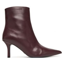 Botki Patrizia Pepe. Fioletowe botki damskie Patrizia Pepe, bez obcasa, na szpilce, bez zapięcia. Za 1,579.00 zł.