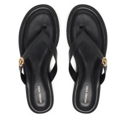 Japonki MICHAEL Michael Kors. Czarne klapki damskie MICHAEL Michael Kors, bez wzorów, bez obcasa. Za 479.99 zł.