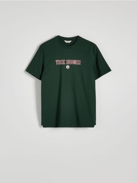 T-shirt regular ze świątecznym nadrukiem - ciemnozielony. Zielone t-shirty męskie Reserved, l, bez wzorów, z bawełny, wizytowe, bez kołnierzyka. Za 59.99 zł.