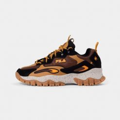 Buty męskie trekkingowe Fila RAY TRACER TR2. Brązowe trekkingi męskie Fila, trekkingowe. W wyprzedaży za 289.00 zł.