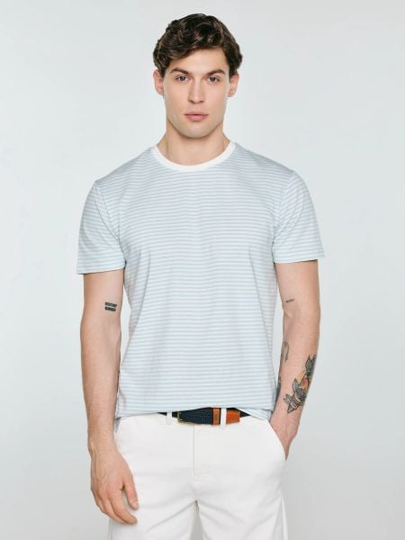 Koszulka męska w paski błękitna Oler 400. Niebieskie t-shirty męskie Big Star, l, z aplikacjami, z dzianiny, eleganckie, bez kołnierzyka. Za 99.99 zł.