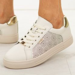 Beżowe skórzane półbuty damskie Filippo Dp7592/26. Brązowe półbuty damskie Filippo, na jesień, w ażurowe wzory, z jeansu, eleganckie, z okrągłym noskiem, bez obcasa, na koturnie, bez zapięcia. W wyprzedaży za 192.72 zł.