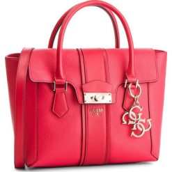 Torebka GUESS - HWVG71 71060 RED. Czerwone torebki do ręki damskie Guess, ze skóry ekologicznej. Za 649.00 zł.