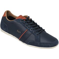 Lacoste Alisos 117 1 CAM1018003 42,5 Granatowe. Buty sportowe męskie Lacoste, ze skóry, bez zapięcia. W wyprzedaży za 499.99 zł.