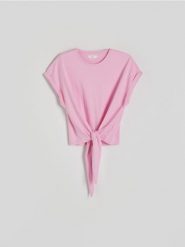 T-shirt z wiązaniem - pastelowy róż. Czerwone bluzki damskie Reserved, l, bez wzorów, z bawełny, bez kołnierzyka. W wyprzedaży za 29.99 zł.