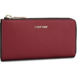 Duży Portfel Damski CALVIN KLEIN - Drive Large Zip Arou K60K604503 628. Portfele damskie marki Calvin Klein. Za 299.00 zł.