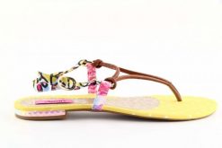 Sandały Dijean 355 754 Np. Hazelnut Poa, Żółty, Skóra ekologiczna - 37. Żółte sandały damskie Dijean, bez wzorów, z materiału, bez obcasa, na płaskiej podeszwie, bez zapięcia. W wyprzedaży za 19.00 zł.