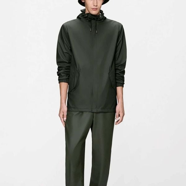 Kurtka RAINS FISHTAIL JACKET W3 Zielony. Zielone kurtki damskie Rains, s, bez wzorów, z syntetyku, bez kaptura. Za 279.99 zł.