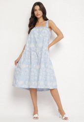 Niebieska Bawełniana Sukienka w Kwiaty Ozdobiona Marszczeniem Lilinoa. Niebieskie sukienki damskie Born2be, na co dzień, na lato, l, bez wzorów, z bawełny, eleganckie, bez kołnierzyka, bez ramiączek, midi, proste. Za 149.99 zł.