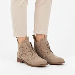 Botki damskie S.Baski, ażurowa cholewka sznurowane stabilny niski obcas wygodna konstrukcja miękka wkładka, beżowe, HY61-8009. Brązowe kozaki damskie S.BARSKI, bez obcasa, na obcasie. Za 179.00 zł.