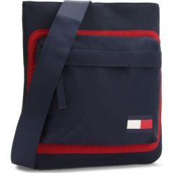 Saszetka TOMMY HILFIGER - Tommy Utility Crosso AM0AM003609 901. Saszetki męskie marki Calvin Klein Jeans. W wyprzedaży za 199.00 zł.