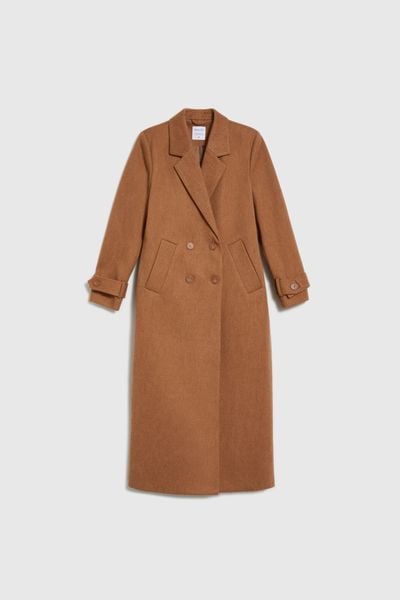 Długi płaszcz brązowy. Brązowe kurtki damskie MOODO, l, bez wzorów, z poliesteru, długie, bez kaptura. W wyprzedaży za 219.99 zł.