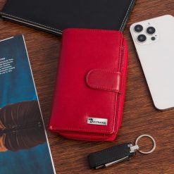 Portfel skórzany damski duży pionowy RFiD skóra klasyk czerwony Beltimore A07. Czerwone portfele damskie bez wzorów, ze skóry. Za 69.90 zł.