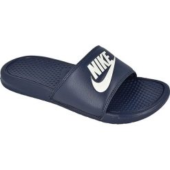 Klapki Nike Sportswear Benassi Jdi M 343880-403. Białe klapki męskie Nike, z materiału. W wyprzedaży za 149.00 zł.