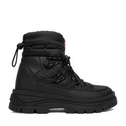 Śniegowce Hunter. Czarne śniegowce i trapery damskie Hunter. Za 359.99 zł.