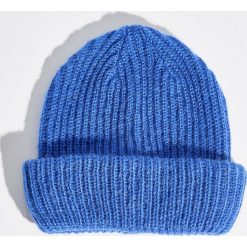 Czapka beanie - Niebieski. Czapki i kapelusze damskie marki Calvin Klein Jeans. W wyprzedaży za 9.99 zł.