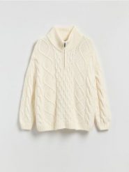 Sweter z ozdobnym splotem - złamana biel. Swetry damskie Reserved, l, bez wzorów, z dzianiny, bez kołnierzyka, bez ramiączek, bez kaptura. Za 179.99 zł.