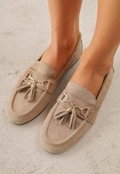 Beżowe Mokasyny VICES z Modnymi Chwostami z Imitacji Zamszu z Wkładką z Naturalnej Skóry Calirea. Brązowe mokasyny damskie Born2be, z jeansu, biznesowe. Za 89.99 zł.