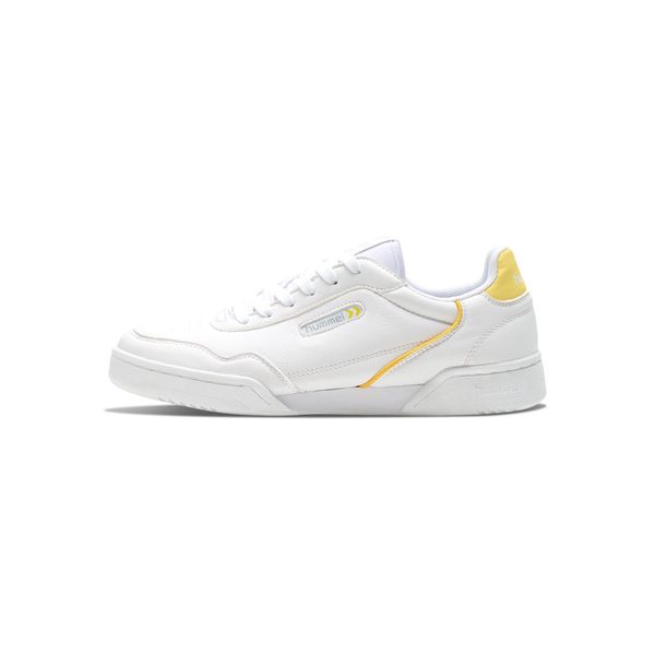 Buty do chodzenia dla dorosłych Hummel Forli. Białe obuwie sportowe damskie Hummel, bez wzorów, trekkingowe. W wyprzedaży za 216.50 zł.