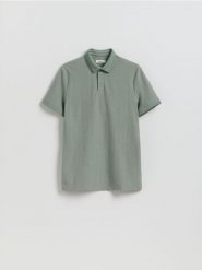 Koszulka polo slim - jasny zielony. Zielone koszulki polo męskie Reserved, l, bez wzorów, z bawełny, bez ramiączek. Za 89.99 zł.