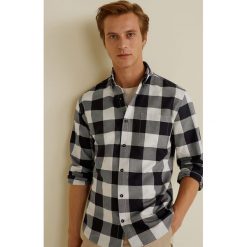 Mango Man - Koszula Claude. Szare koszule męskie marki Mango Man, w kratkę, z bawełny, button down, z długim rękawem. W wyprzedaży za 89.90 zł.