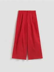 Szerokie spodnie z lnem - czerwony. Czerwone spodnie materiałowe damskie Reserved, l, bez wzorów, z wiskozy. Za 139.99 zł.