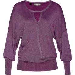 Sweter "nietoperz" z lureksową nitką bonprix fiołkowy. Swetry damskie marki bonprix. Za 89.99 zł.