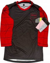 100% Koszulka męska 100% AIRMATIC 3/4 Sleeve Black/Dark Red roz. M (NEW 2023). Czarne kurtki męskie 100%, m, bez wzorów, bez kaptura. Za 173.82 zł.