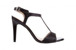 Sandały Bayla-065 1388176 Col Preto, Czarny, Skóra naturalna - 41. Czarne sandały damskie Bayla, bez wzorów, ze skóry, bez obcasa, na obcasie, bez zapięcia. W wyprzedaży za 89.10 zł.