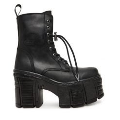 Botki NEW ROCK. Czarne botki damskie NEW ROCK, rockowe, bez obcasa, na słupku, bez zapięcia. Za 1,089.00 zł.