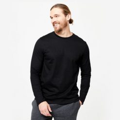 Koszulka z długim rękawem męska Domyos Gym & Pilates 100. Czarne buty sportowe męskie DOMYOS, l, bez wzorów, z bawełny, bez kołnierzyka, bez ramiączek, na jogę i pilates. Za 39.99 zł.