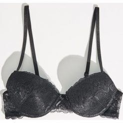 Koronkowy biustonosz push up - Czarny. Czarne biustonosze Sinsay, z koronki. Za 29.99 zł.