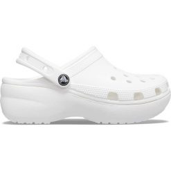 Chodaki damskie Crocs Classic Platform Clog. Białe klapki damskie Crocs, bez wzorów, sportowe, bez obcasa. W wyprzedaży za 161.97 zł.