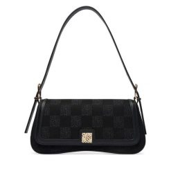Torebka Steve Madden. Czarne torebki do ręki damskie Steve Madden, bez wzorów, klasyczne, bez dodatków. Za 429.99 zł.