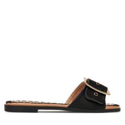 Klapki DeeZee. Czarne klapki damskie DeeZee, bez wzorów, bez obcasa. Za 89.99 zł.