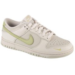 Buty sportowe Sneakersy damskie, Wmns Dunk Low. Brązowe obuwie sportowe damskie Nike, bez wzorów, trekkingowe. Za 479.99 zł.
