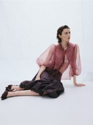 Czółenka z kokardami - ciemnobrązowy. Brązowe czółenka damskie Reserved, bez wzorów, z tkaniny, bez obcasa, bez zapięcia. Za 149.99 zł.